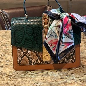 Women’s purse